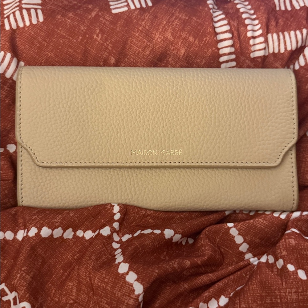 Maison de Sabré Beige Wallet